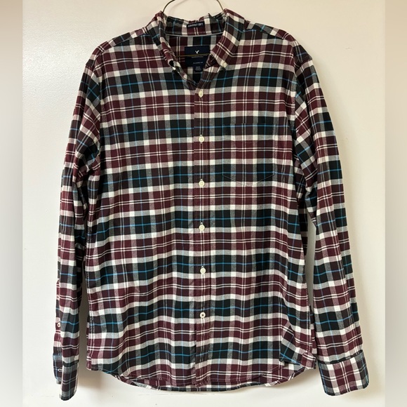 American Eagle Men’s plaid button down - Picture 1 of 6
